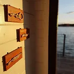 Gemütliches Hausboot mit Kamin in Berlin