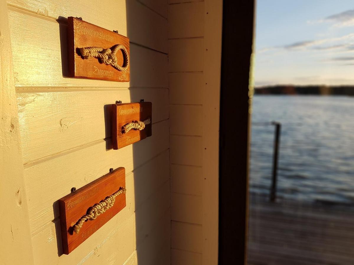 Gemütliches Hausboot Mit Kamin In *