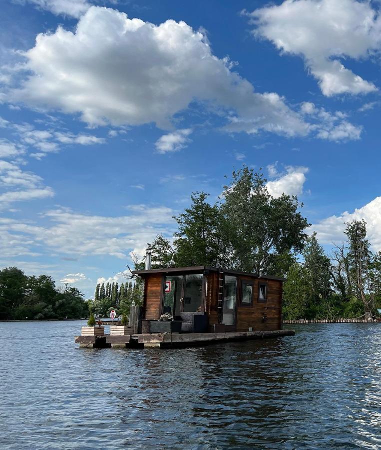 Botel Gemütliches Hausboot Mit Kamin In